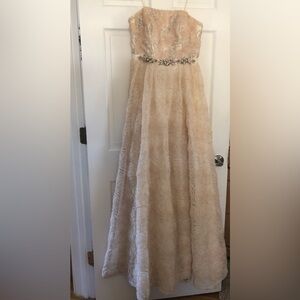 Off White empire waist Floralette Dress size 4